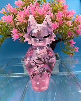 Liquid Sakura Seated Soonay